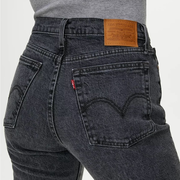 WORN ONCE LEVI’S Wedgie Straight Fit Women’s Jeans in ‘Break a Leg’ - Dark Gray - Picture 3 of 16